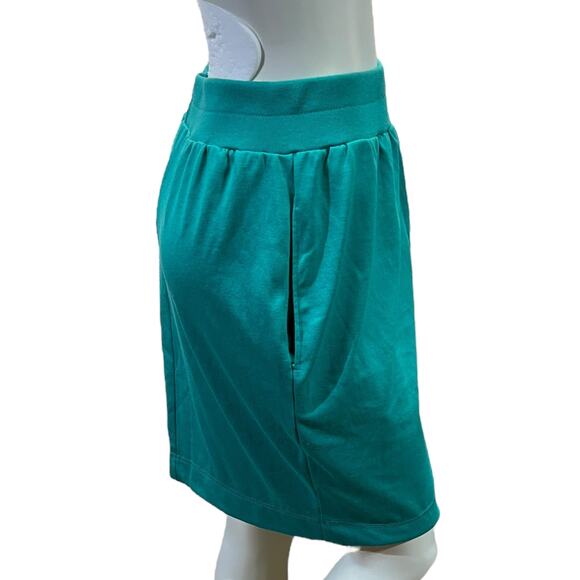 Green Diversity Sports Petite Skirt, Good Condition - Picture 4 of 9